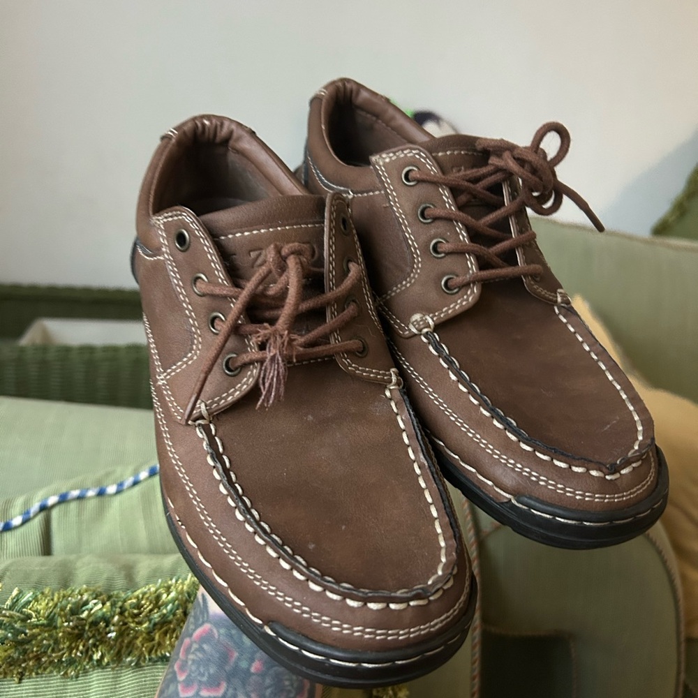 Izod Brown Leather Boat Shoes